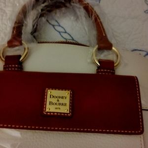 New condition Dooney/Burke purse with makeup bag and holder bag